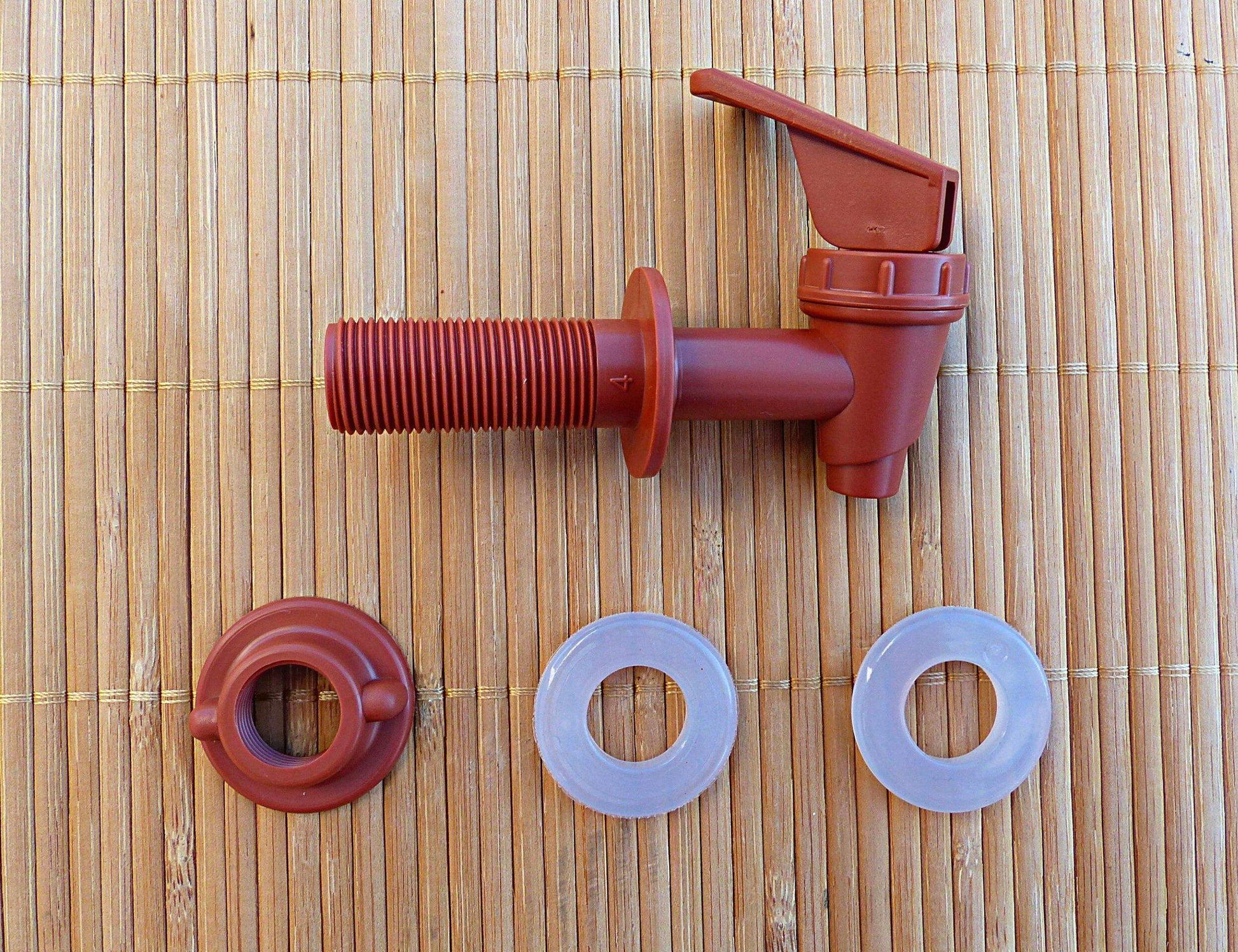 Lot de 2 robinets marron pour fontaine filtrante stéfani VENEZA et SAO JOAO - Fontaine backes